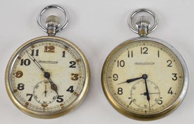 Lot 1662 - JAEGER-LECOULTRE; a WWII military issue...