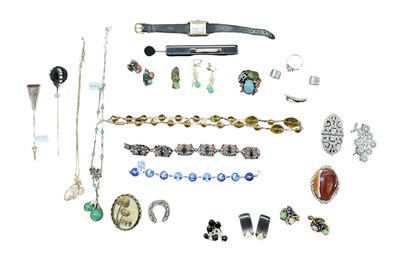 Lot 1506 - A small quantity of costume jewellery...
