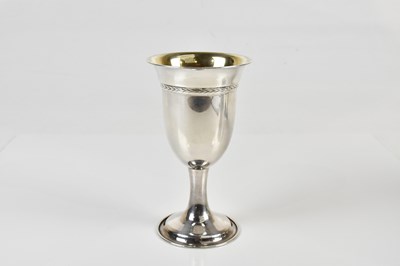 Lot 1307 - W I BROADWAY & CO; an Elizabeth II hallmarked...