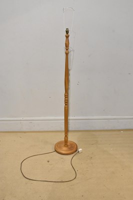 Lot 2658 - A contemporary standard lamp, height 142cm.