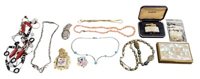Lot 1473 - A group of mixed costume jewellery including a...