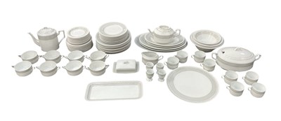 Lot 546 - HUTSCHENREUTHER; a German part tea and dinner...