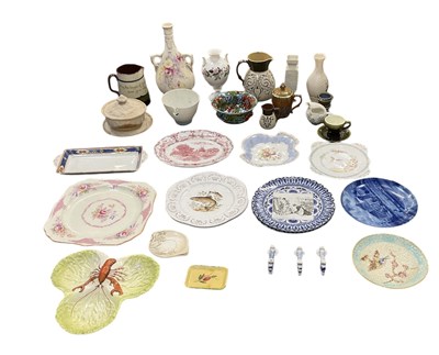 Lot 557 - A quantity of sundry ceramics, including a...