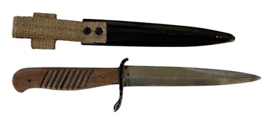 Lot 425 - A WWI Imperial German trench knife, length of...