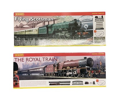 Lot 504 - HORNBY; a boxed OO gauge Flying Scotsman...