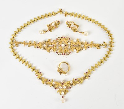 Lot 334 - An impressive suite of 18ct yellow gold pearl...