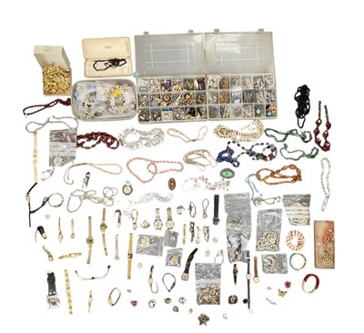 Lot 1442 - A large collection of assorted costume...