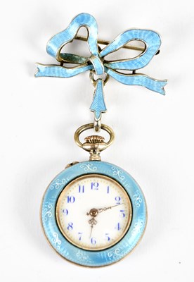 Lot 1779 - An early 20th century yellow metal and pale...