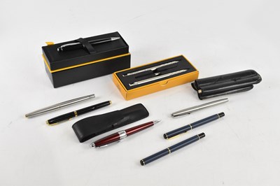 Lot 2585 - A collection of five Parker pens, a Cross pen,...