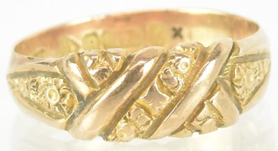 Lot 1531 - A 9ct rose gold ring with diagonal stripes,...
