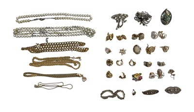 Lot 1526 - A quantity of costume jewellery including...