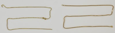 Lot 1485 - Two 9ct gold box link necklaces (both af),...
