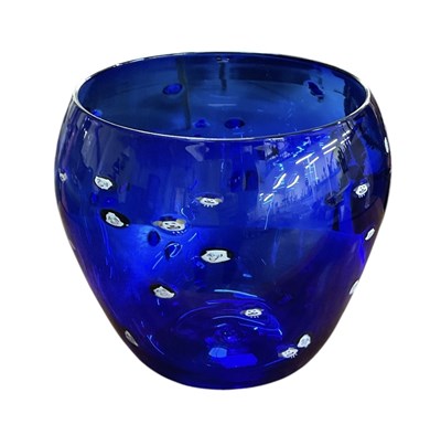 Lot 581 - A contemporary cobalt blue art glass vase by...