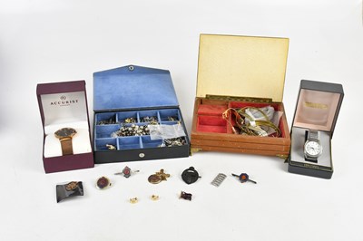 Lot 1765 - A small group of costume jewellery, also some...