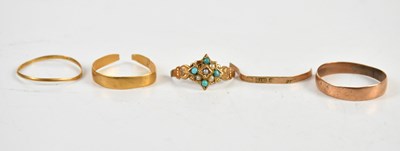 Lot 1497 - A damaged 22ct yellow gold wedding band,...