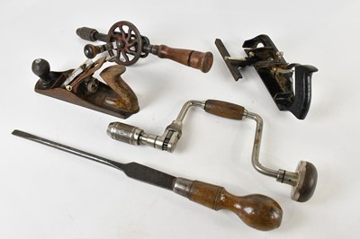 Lot 2589 - A small collection of vintage tools comprising...