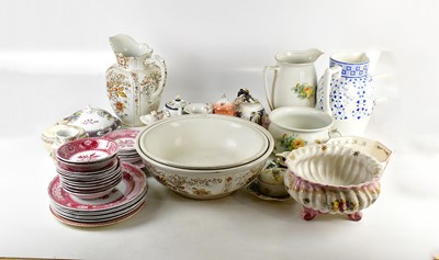 Lot 2796 - A collection of decorative ceramicscs...