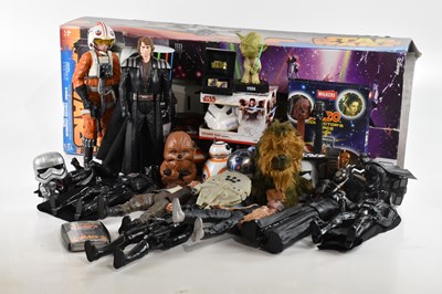 Lot 12 - STAR WARS; a collection of models, figures and...