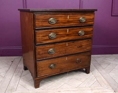 Lot 2346 - A Regency mahogany bachelor's type chest, the...