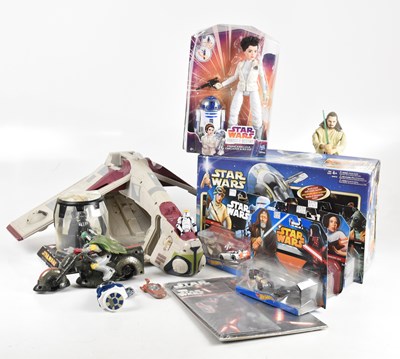 Lot 16 - STAR WARS; a collection of toys, inlcuding...