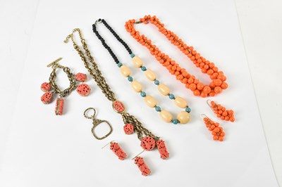 Lot 438 - A decorative coral effect suite of jewellery...