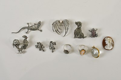 Lot 1737 - A small collection of silver and white metal...