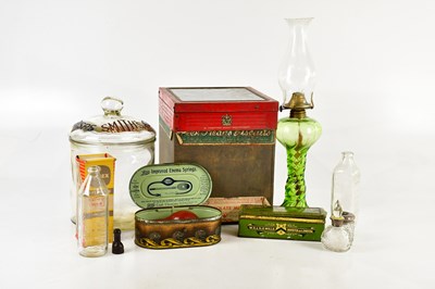 Lot 2550 - SMITH'S CRISPS; an advertising glass jar and...