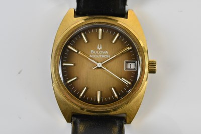 Lot 1875 - BULOVA ACCUTRON; a 1970s gentleman's gold...