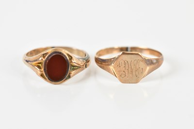 Lot 177 - Two small 9ct gold rings, both af, combined...