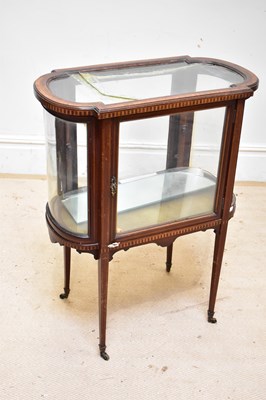 Lot 2407 - An Edwardian inlaid mahogany bijouterie table...