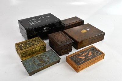 Lot 2555 - A collection of seven of trinket/ jewellery...