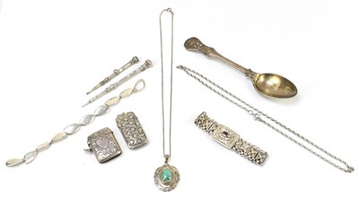 Lot 1160 - A late Victorian hallmarked silver vesta case