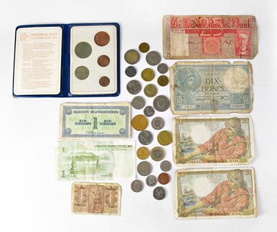 Lot 697 - A small quantity of world and domestic coinage...