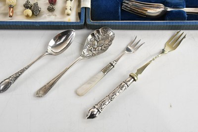 Lot 16 - A small collection of plated cutlery mainly...
