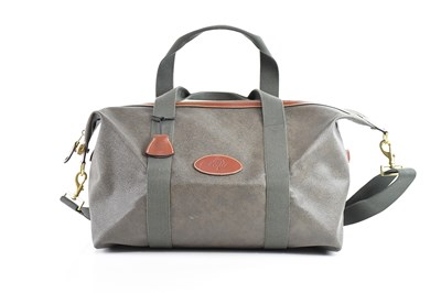 Lot 636 - MULBERRY; a green Scotchgrain leather holdall,...