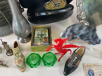 Lot 42 - A collectors' lot, to include a replica ship's...