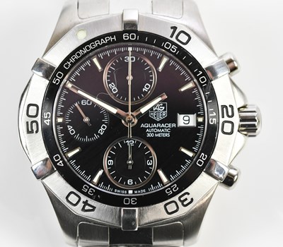 Lot 29 - TAG HEUER; a gentleman's stainless Aquaracer...