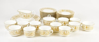 Lot 1513 - ROYAL WORCESTER; a 'Hyde Park' pattern part...