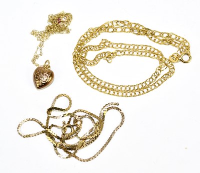 Lot 1542 - A group of 9ct yellow gold jewellery,...
