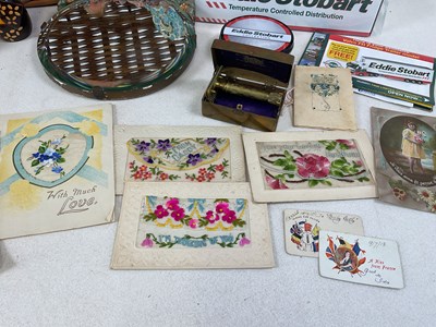 Lot 39 - A group of collectors' items comprising a...