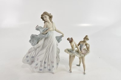 Lot 1480 - LLADRO; a large figure, 'Summer Serenade',...