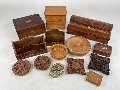Lot 18 - A quantity of wooden items, including writing...