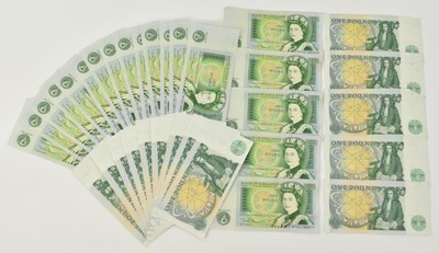 Lot 1585 - A group of various Series D £1 (one pound)...