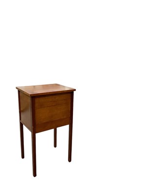 Lot 87 - An early 20th century mahogany sewing table,...