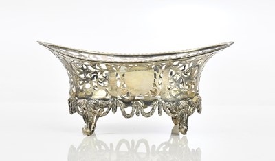 Lot 1329 - JAMES WOODS & SON; a George V hallmarked...