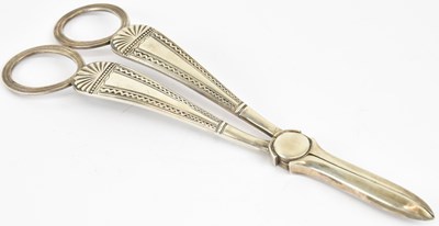 Lot 1180 - MARTIN, HALL & CO; a pair of Edward VII...