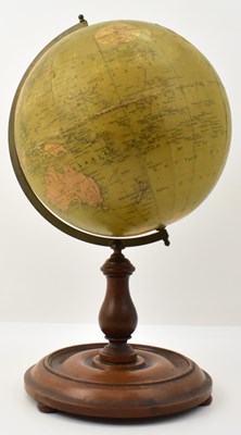 Lot 465 - A late 19th/early 20th century Philip's 9"...