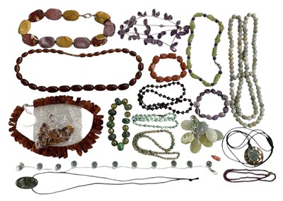Lot 1497 - A large quantity of assorted costume jewellery,...