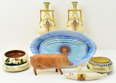 Lot 585 - Various items of collectable pottery including...