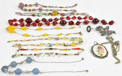 Lot 1344 - A quantity of assorted costume jewellery,...